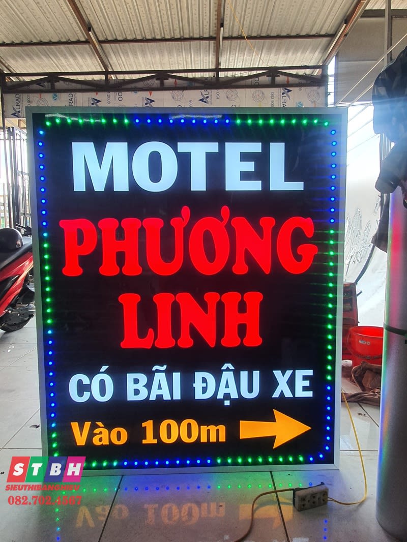Hộp đèn motel led