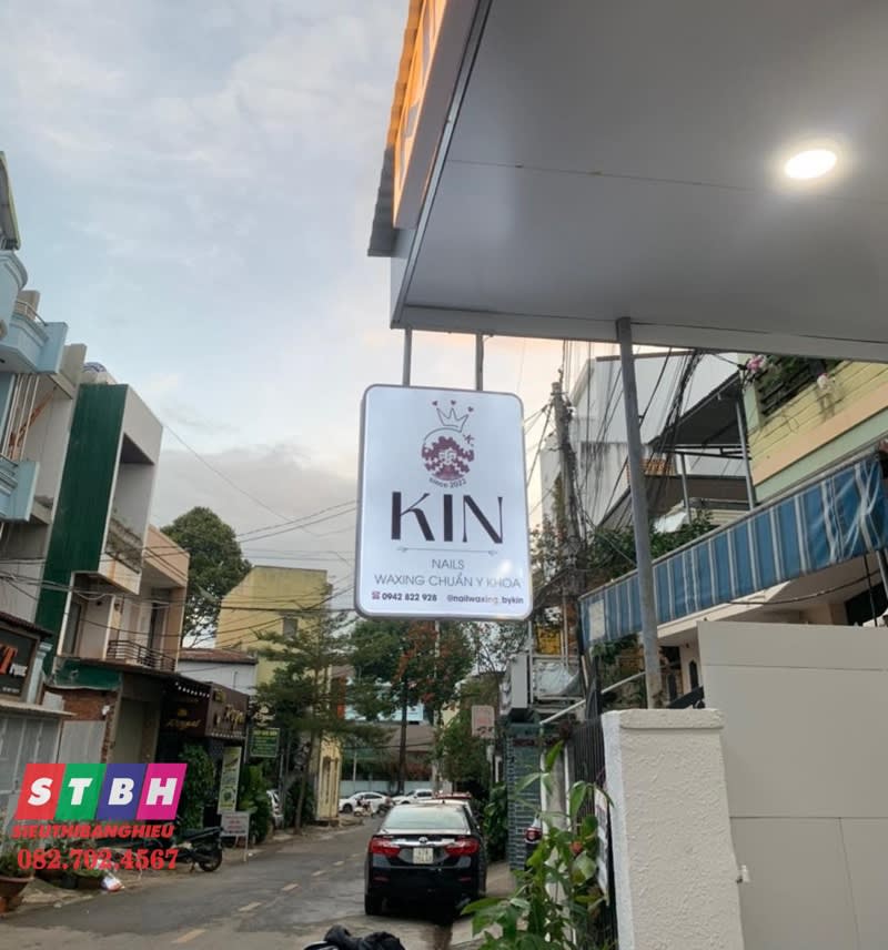 Hộp đèn mica Kin