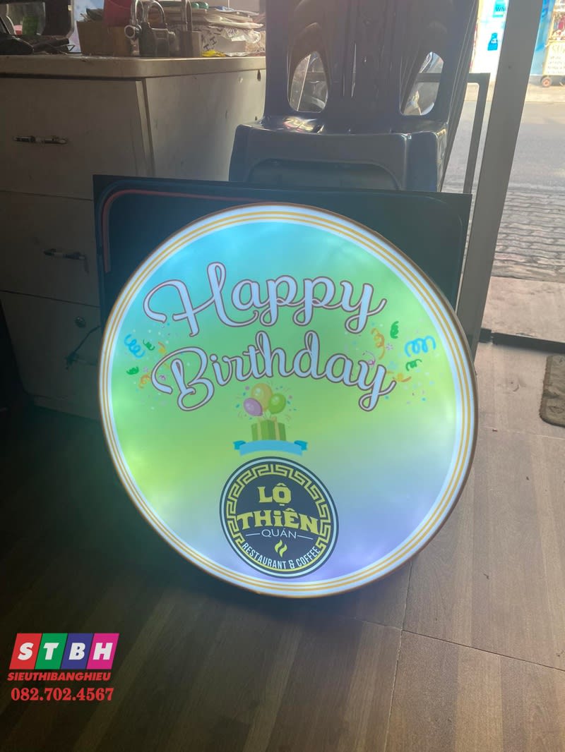 Hộp đèn tròn Happy Birthday