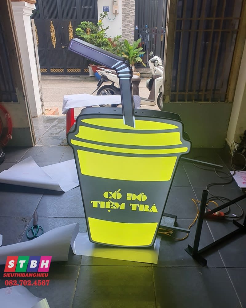 Hộp đèn mô hình tiệm trà