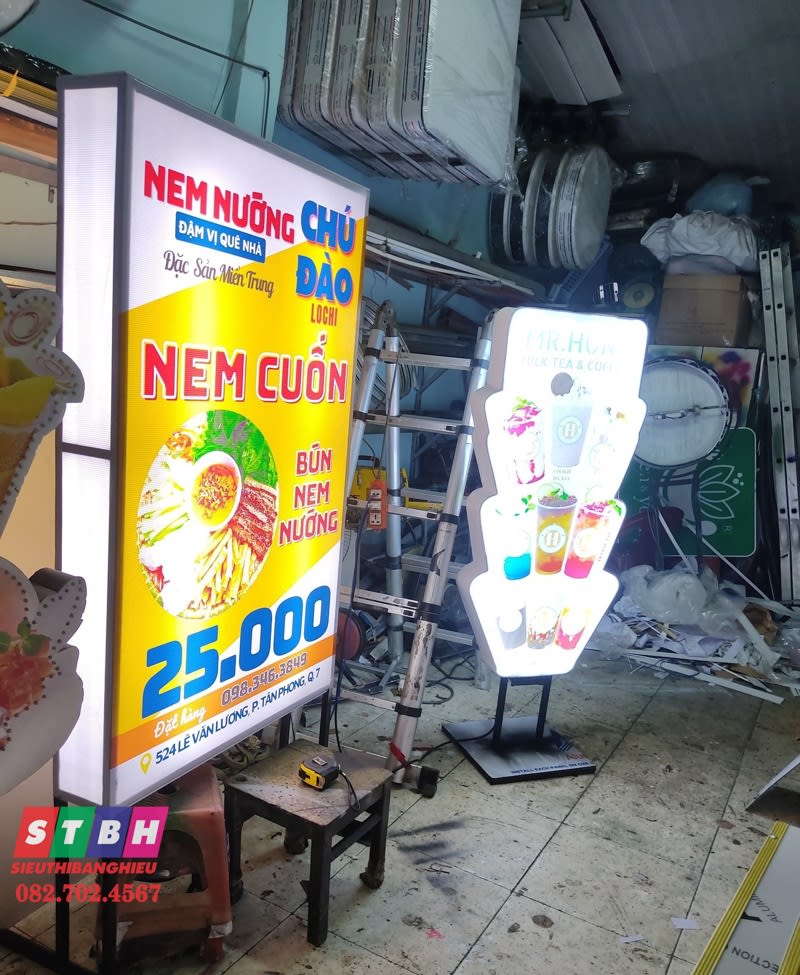 Hộp đèn quảng cáo