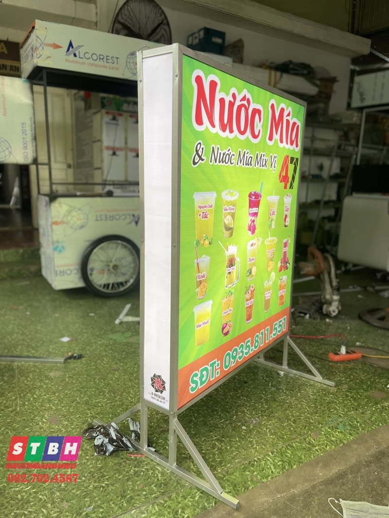 Hộp đèn nước mía