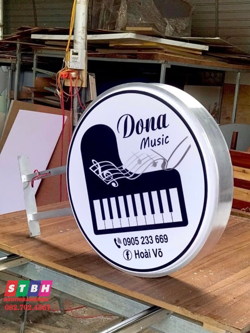 Hộp đèn hút nổi Dona Music