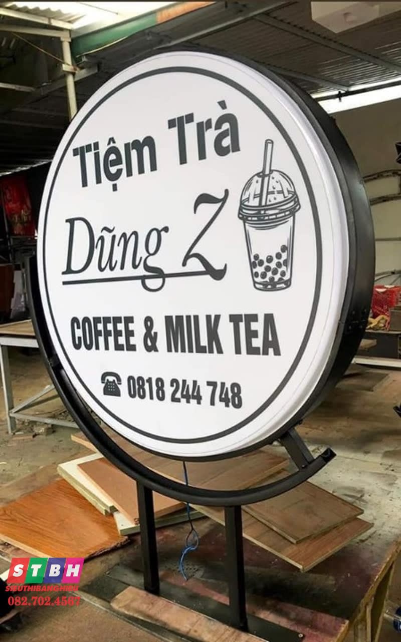 Hộp đèn hút nổi trà sữa