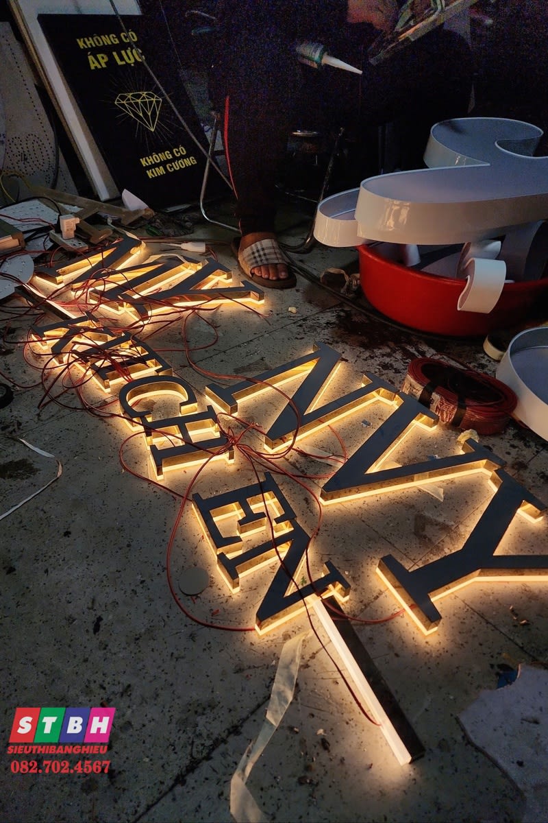 Chữ nỗi alu led My NVY