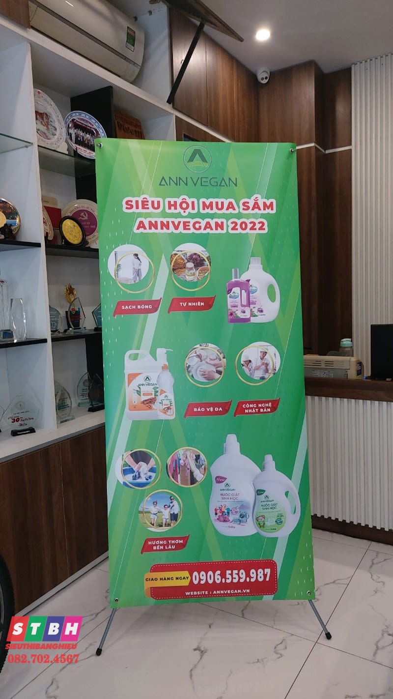 Standee chữ X Siêu hội mua sắm