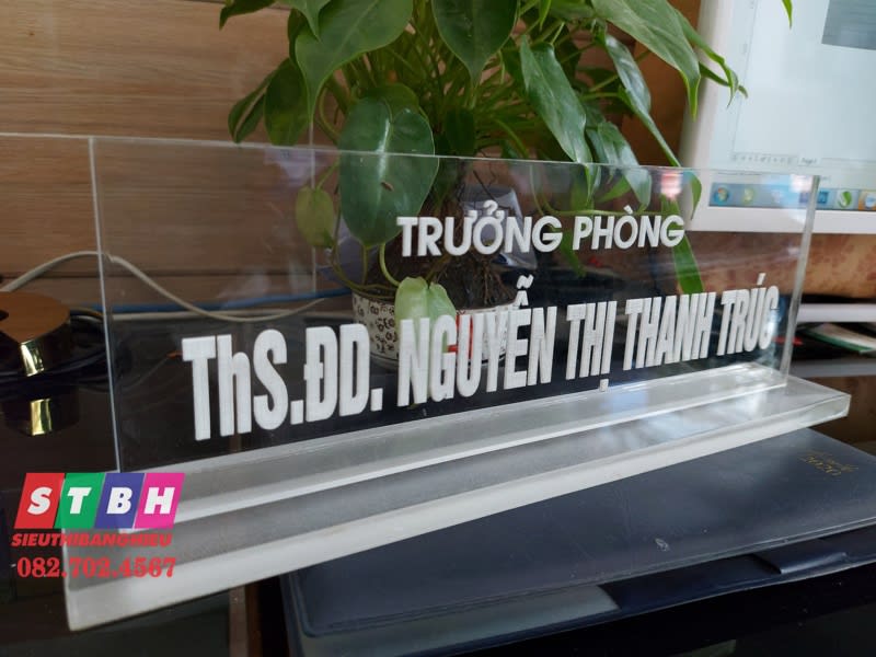 Bảng tên chức danh Trưởng phòng