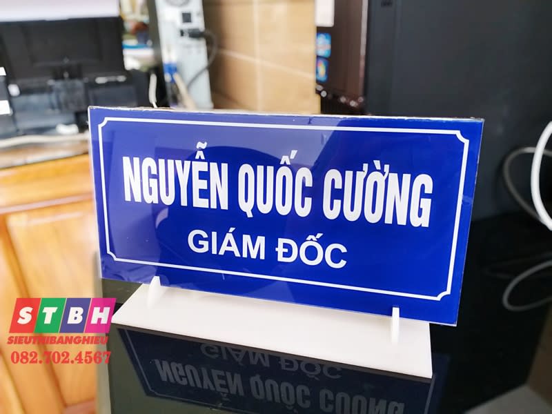 Bảng tên chức danh giám đốc