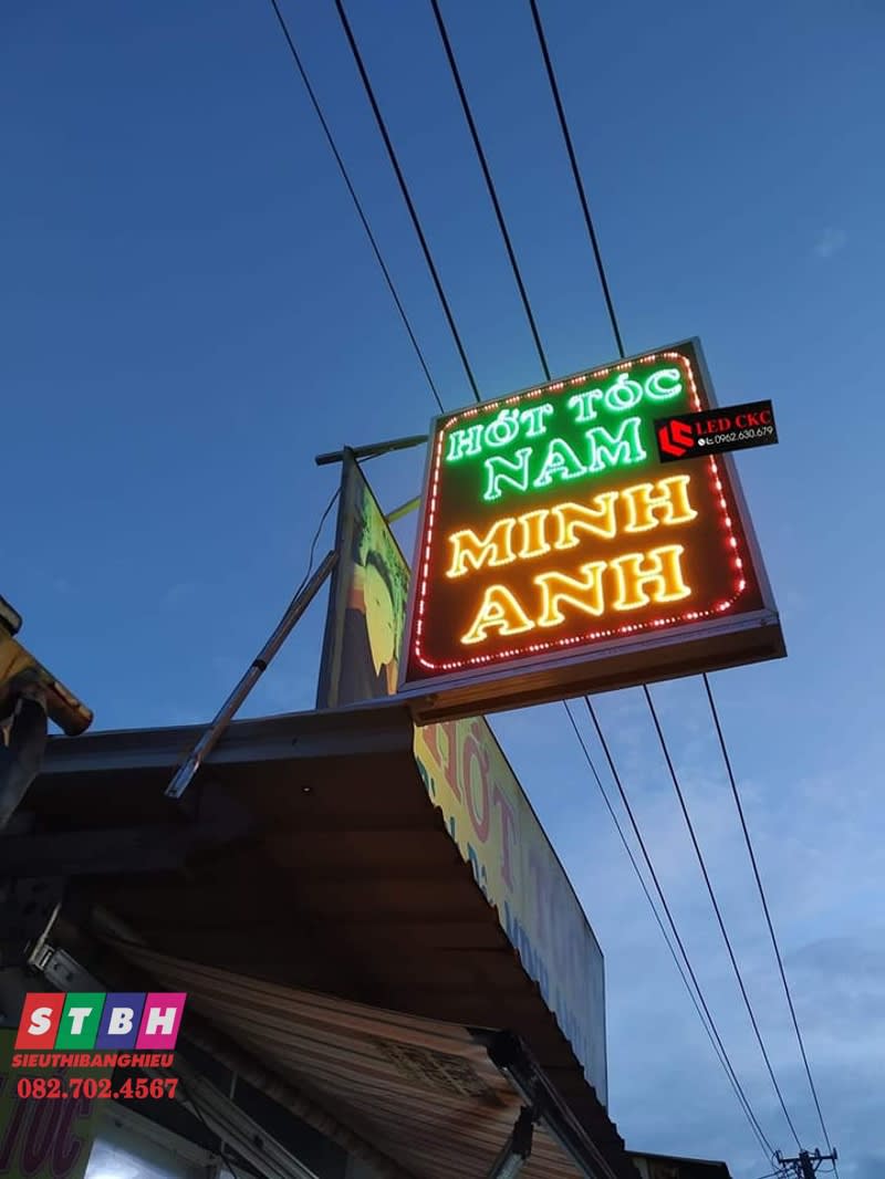 Hộp đèn led Hớt tóc