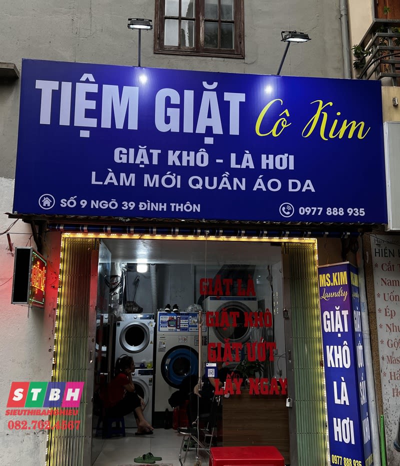 Bảng hiệu giặt sấy, giặt ủi đẹp và bền theo thời tiết