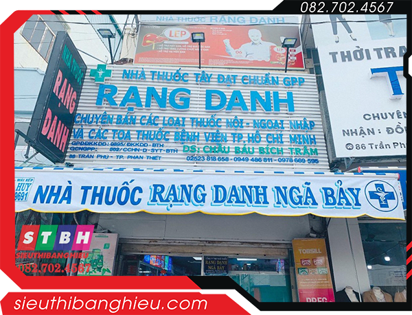 Bảng hiệu nhà thuốc