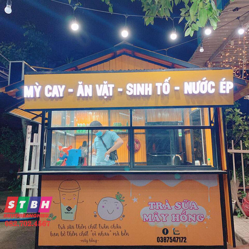 Bảng hiệu trà sữa phù hợp với tiệm nhỏ