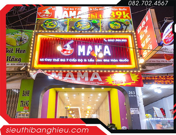 Bảng hiệu tiệm mỳ cay