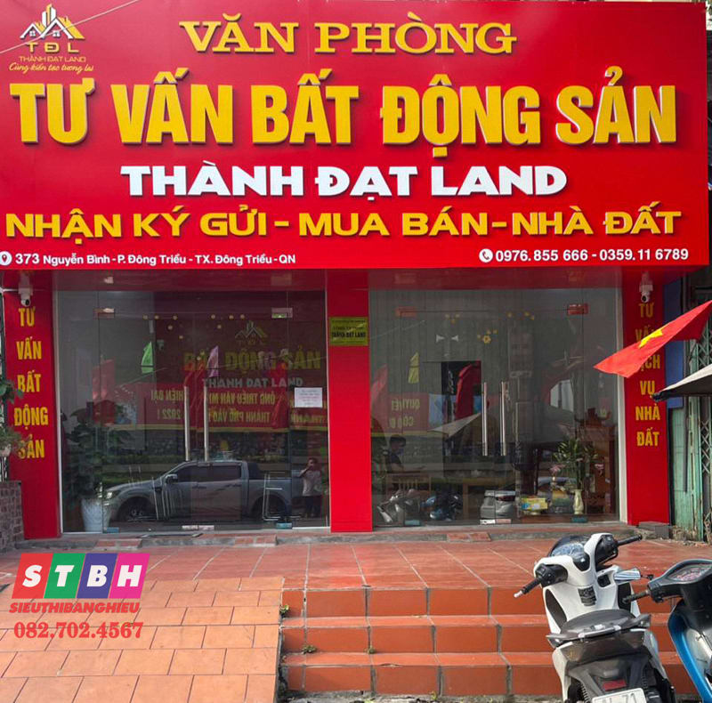 Thiết kế bảng hiệu bất động sản cao cấp cho văn phòng