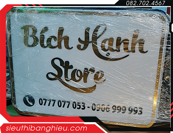 Hộp đèn chữ nổi