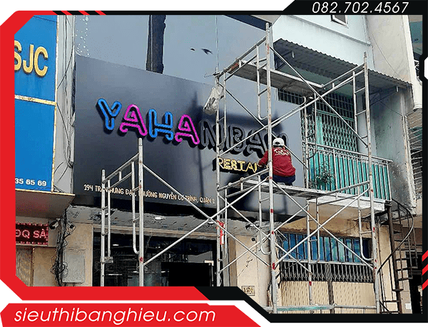 Tối ưu vị trí lắp đặt bảng hiệu để tăng nhận diện thương hiệu