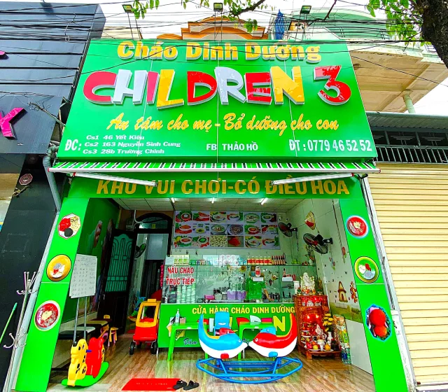 Bảng hiệu cháo dinh dưỡng với phong cách sạch sẽ và thân thiện.