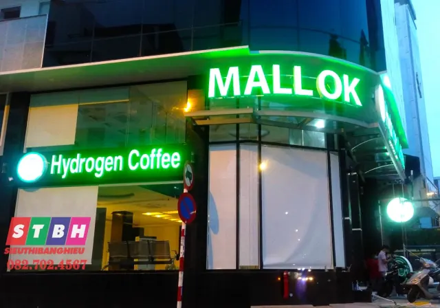 Bảng hiệu chữ nổi mica đèn sáng mặt