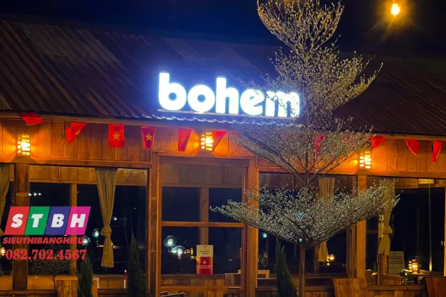 Bảng hiệu cà phê phong cách tinh tế nổi bật mặt tiền