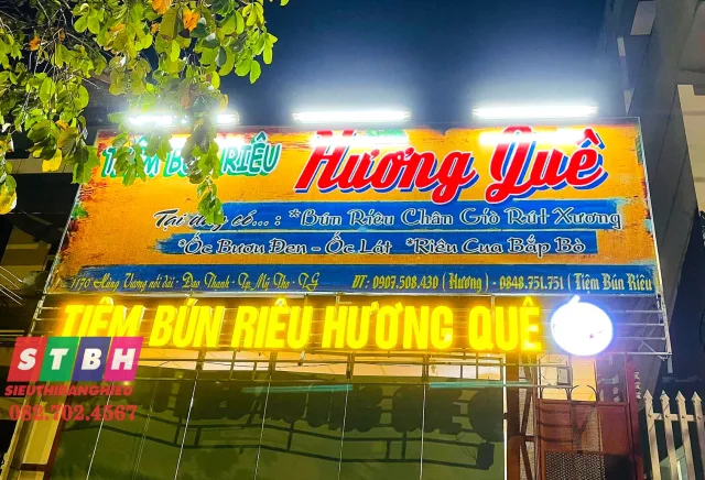 Bảng hiệu bún riêu cua sang trọng nâng tầm hình ảnh quán