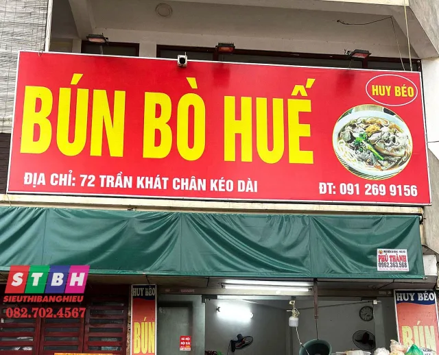Biển hiệu đơn giản mà hiệu quả cho quán bún bò Huế