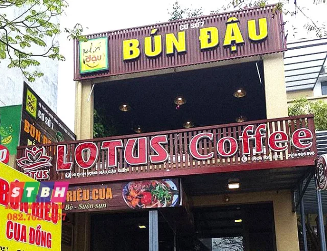 Bảng hiệu quán bún đậu mắm tôm phong cách hiện đại