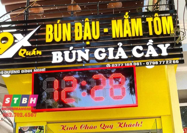 Bảng hiệu bún đậu mắm tôm kiểu dáng tối giản