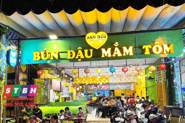 Bảng hiệu quán bún đậu mắm tôm giúp tạo thương hiệu riêng