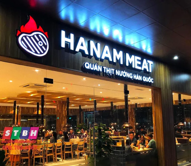 Mẫu bảng hiệu quán Hàn Quốc đơn giản mà sang