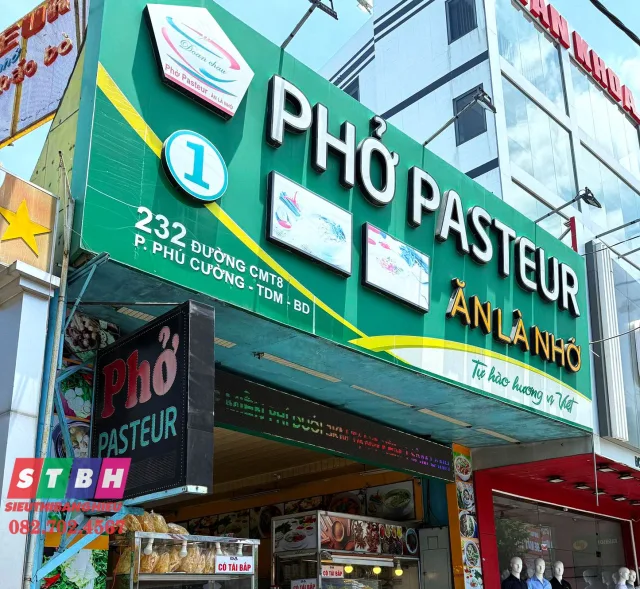 Bảng Hiệu Quán Phở sang trọng giúp quán dễ nhận diện