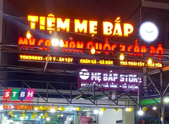 Bảng hiệu alu cho tiệm mì cay đẹp bền
