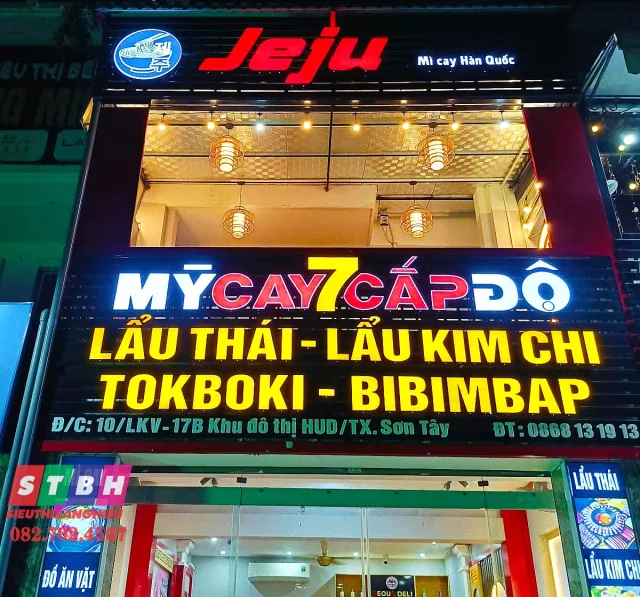 Bảng hiệu mì cay đẹp giá rẻ thi công nhanh