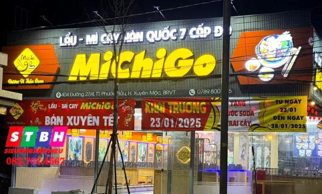 Bảng hiệu mì cay dễ nhớ dễ nhận ra