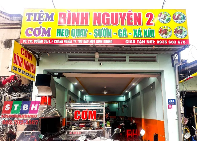 Bảng hiệu quán cơm thiết kế chuẩn thẩm mỹ