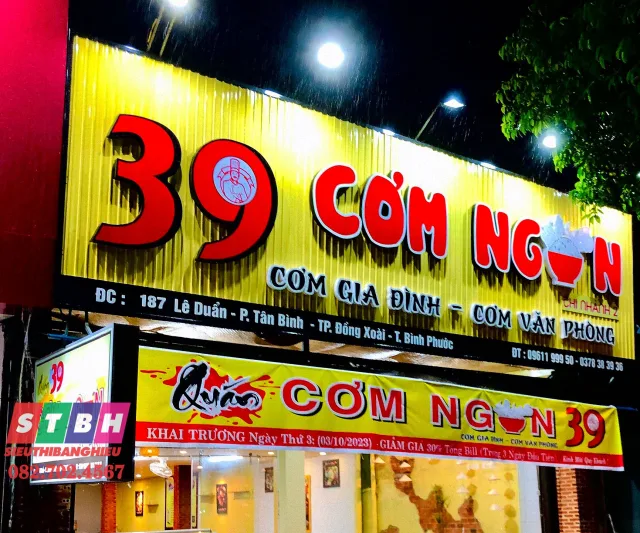 Bảng hiệu quán cơm uy tín bền màu