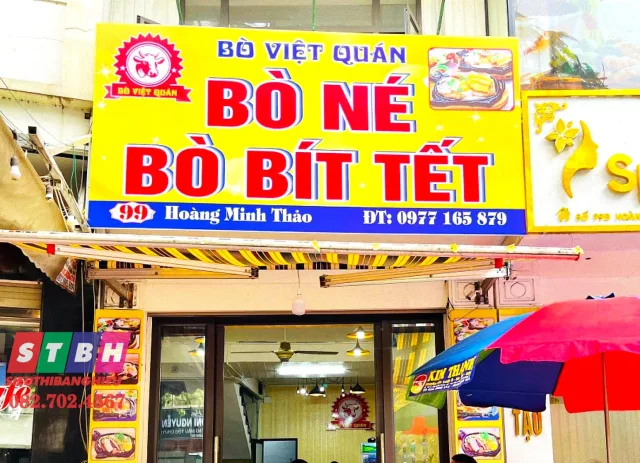 Bảng hiệu bò né đơn giản nhưng rất nổi bật