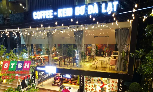 Thi công bảng hiệu quán kem giá rẻ