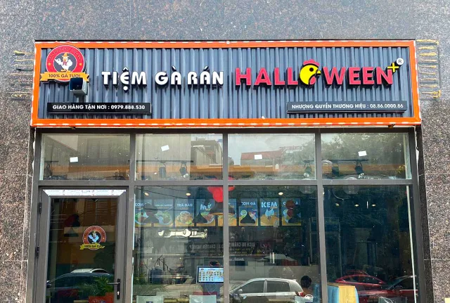 Bảng hiệu gà rán đẹp mắt và chuyên nghiệp