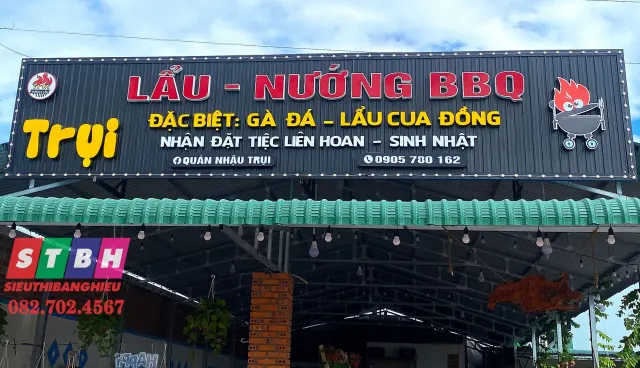 Bảng hiệu quán lẩu phong cách công nghiệp