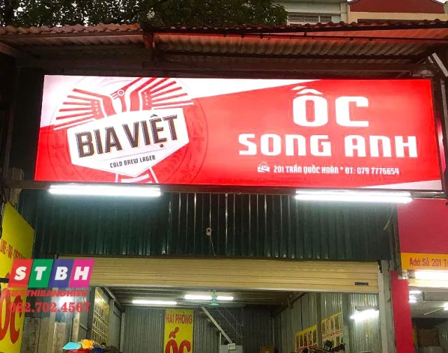 bảng hiệu quán ốc phù hợp khu vực chợ