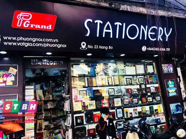 Bảng hiệu văn phòng phẩm chữ nổi mica có đèn