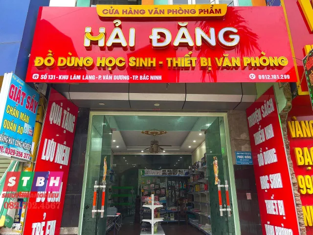 Mẫu bảng hiệu văn phòng phẩm có thông tin rõ ràng