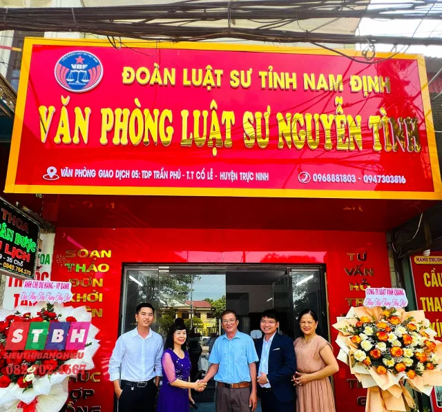 Thi công bảng hiệu văn phòng luật sư tinh tế, phù hợp không gian làm việc