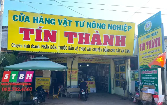 Bảng hiệu vật tư chất liệu Hiflex khung sắt