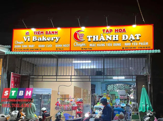 Bảng hiệu cửa hàng tạp hóa đẹp và nổi bật