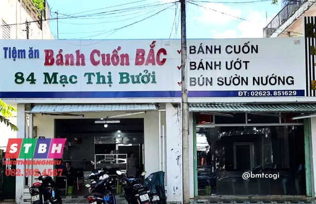 Thi công bảng hiệu bánh ướt nhanh gọn đẹp
