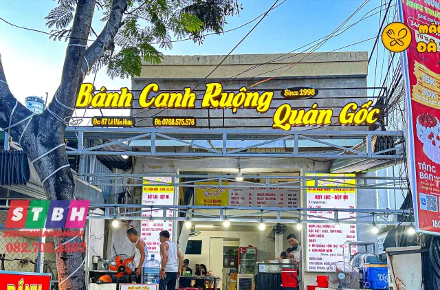 Bảng hiệu quán bánh canh chất liệu Mica