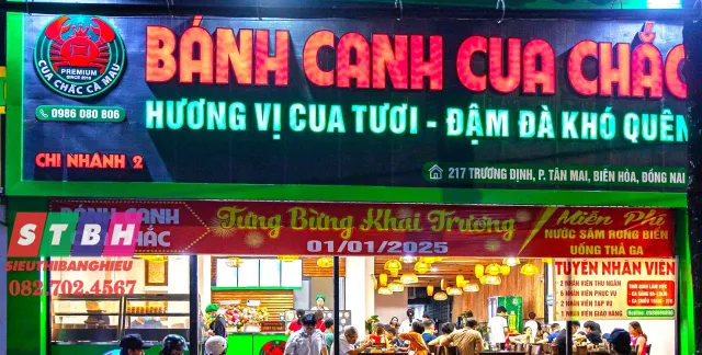 Bảng hiệu bánh canh phong cách dân dã gần gũi