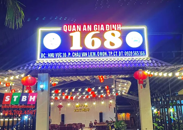 Bảng hiệu quán ăn gia đình đơn giản đẹp mắt dễ nhận diện