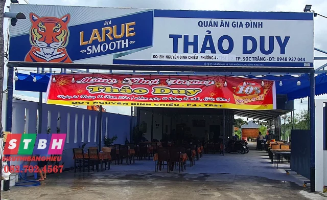 Bảng hiệu quán ăn gia đình đẹp dễ ghi nhớ cho khách